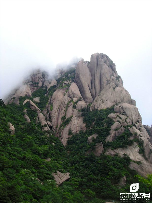 【悅色黃山】登黃山、千島湖、篁嶺油菜花、逛宏村、夜宿湖景房、徽州、雙飛 6 日游